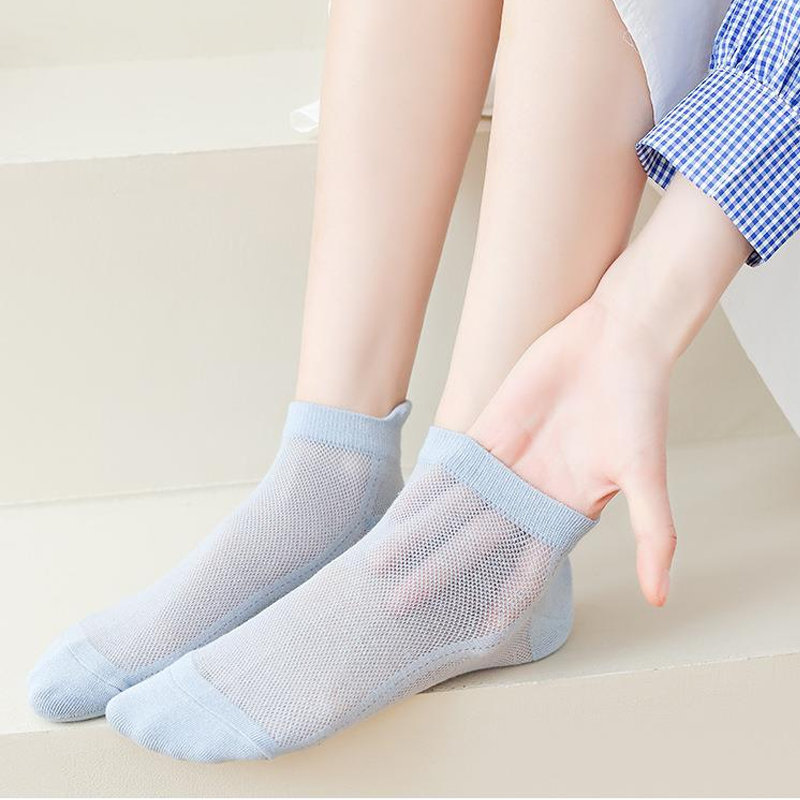 Ultra-Thin No-Show Socks with Non-Slip Silicone Grip