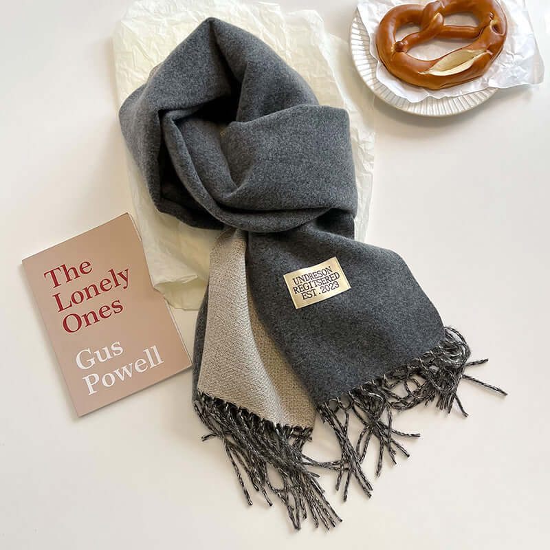 Reversible Scarf with Cashmere-Soft Feel - Two Looks in One