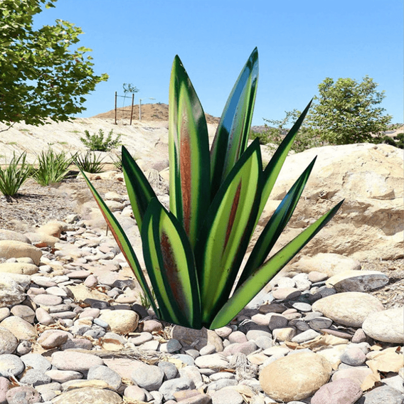 Solar Metal Agave Garden Light | Turquoise Copper Sculpture