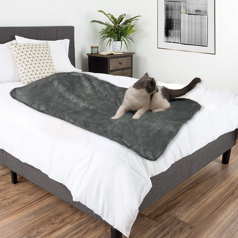 Soft Reversible Cuddle Blanket for Cats - Hypoallergenic
