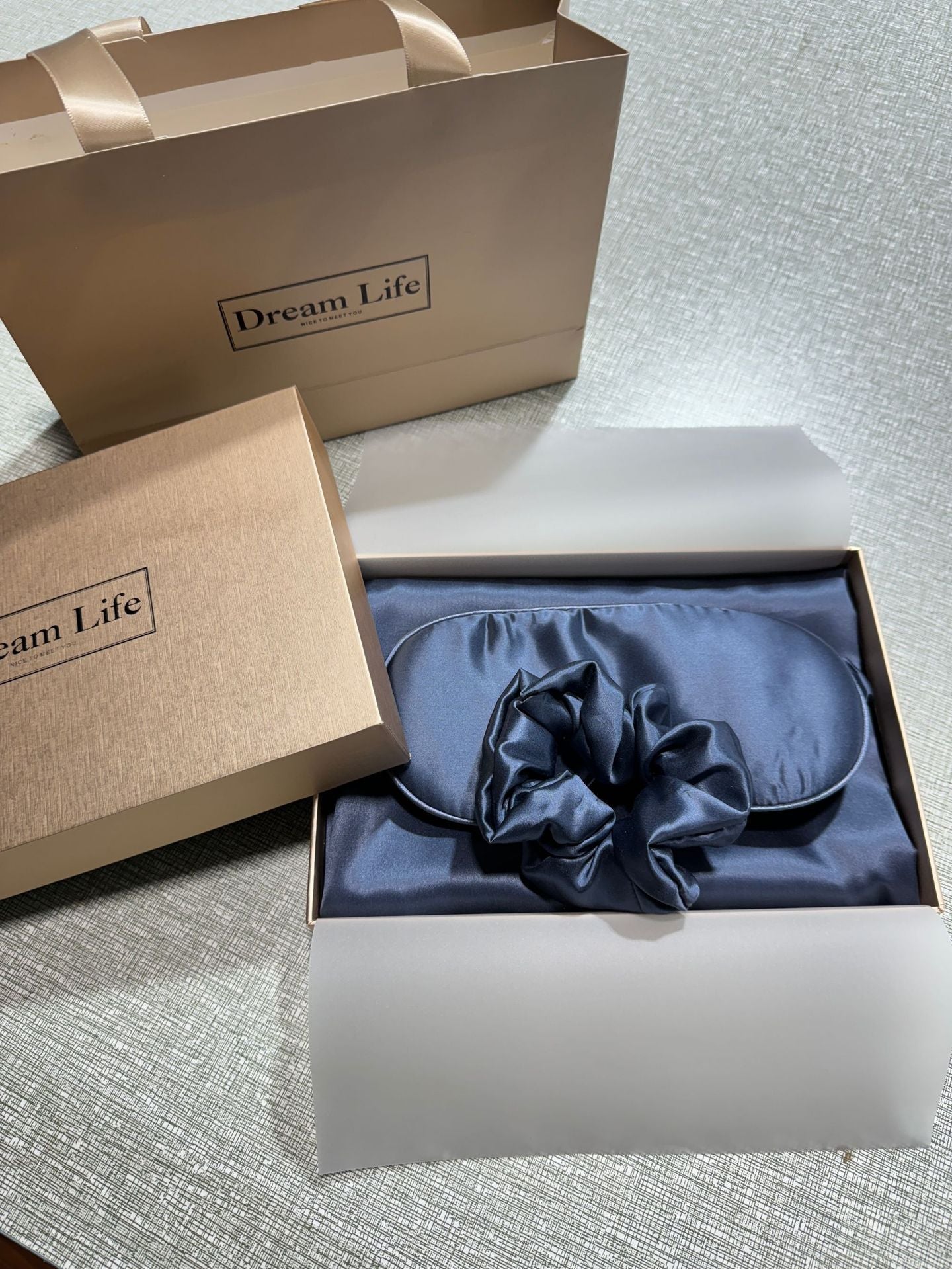Luxury Mulberry Silk Sleep Set – Pillowcase, Eye Mask & Scrunchie