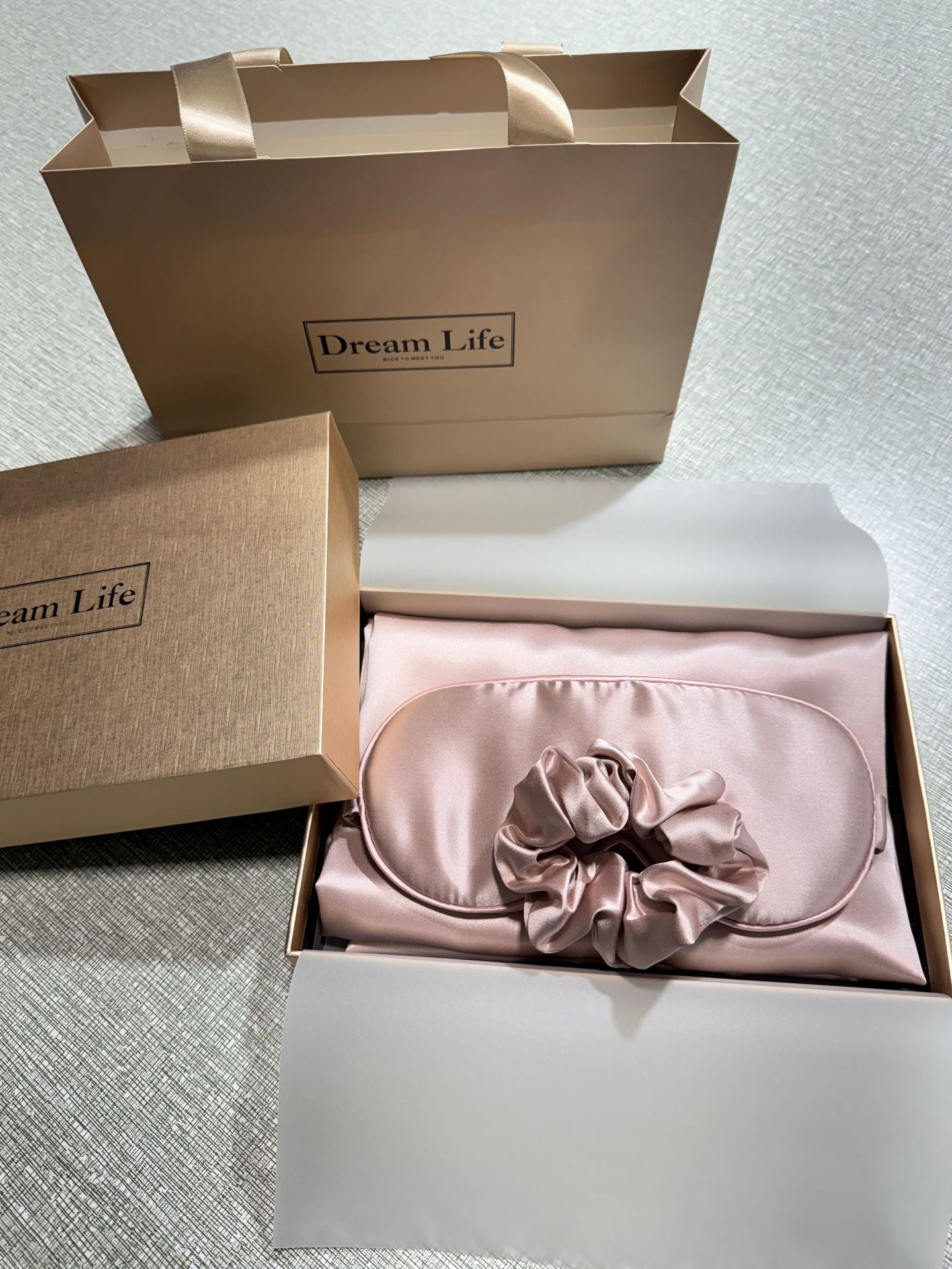 Luxury Mulberry Silk Sleep Set – Pillowcase, Eye Mask & Scrunchie