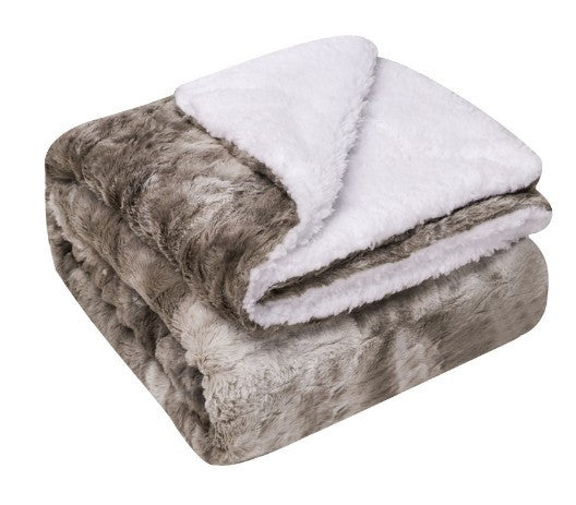 Hypoallergenic Fleece Cozy Blanket for Women