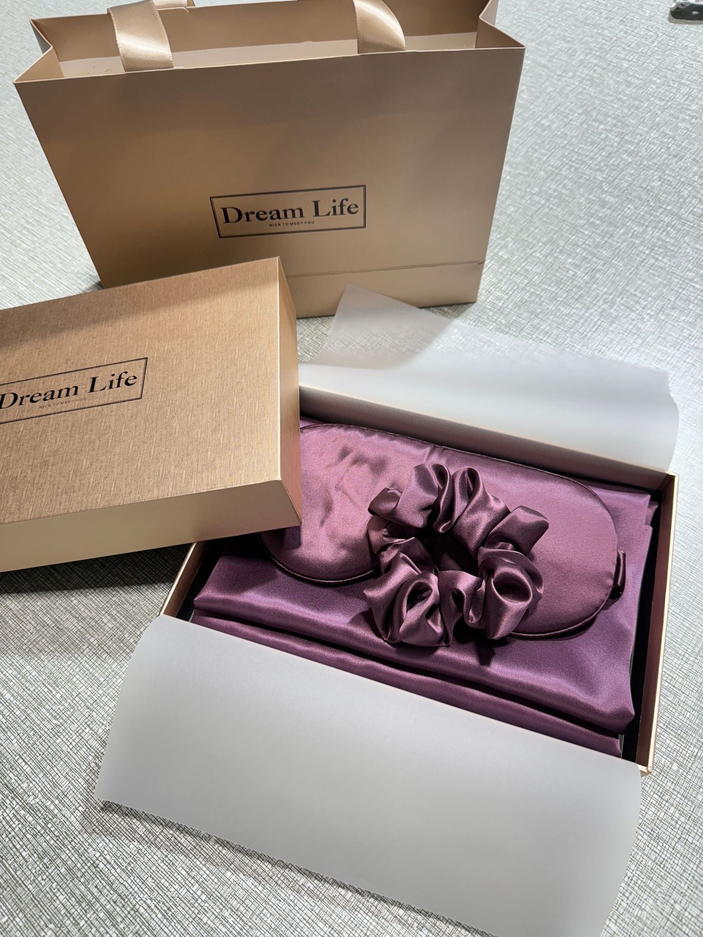 Luxury Mulberry Silk Sleep Set – Pillowcase, Eye Mask & Scrunchie