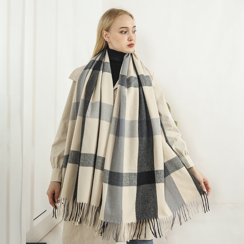 Women's Fashionable Fringed Scarf - Soft Everyday Accessory