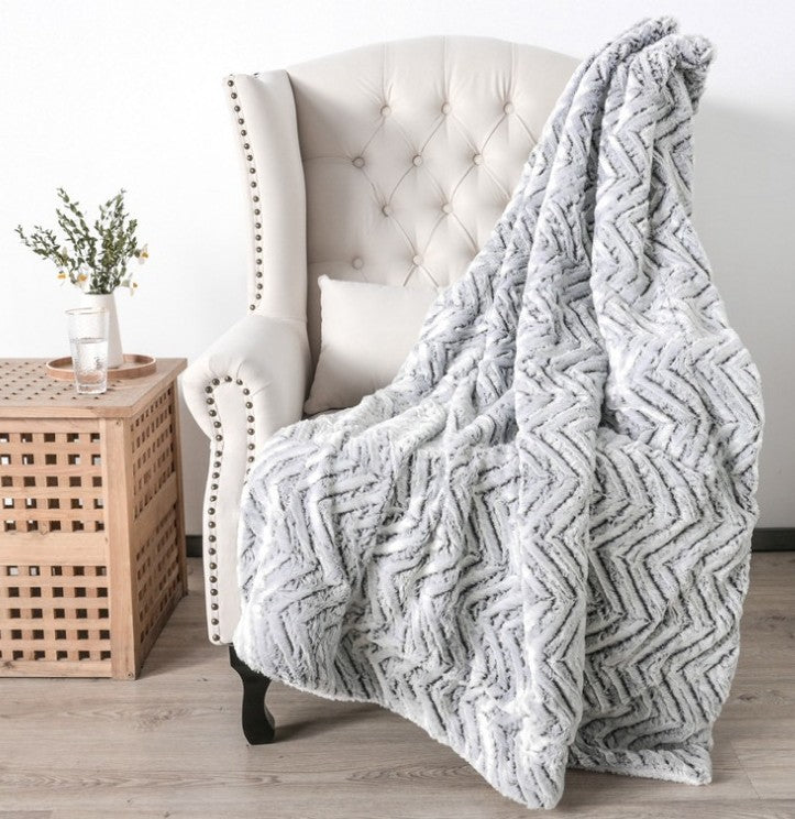 Hypoallergenic Fleece Cozy Blanket for Women