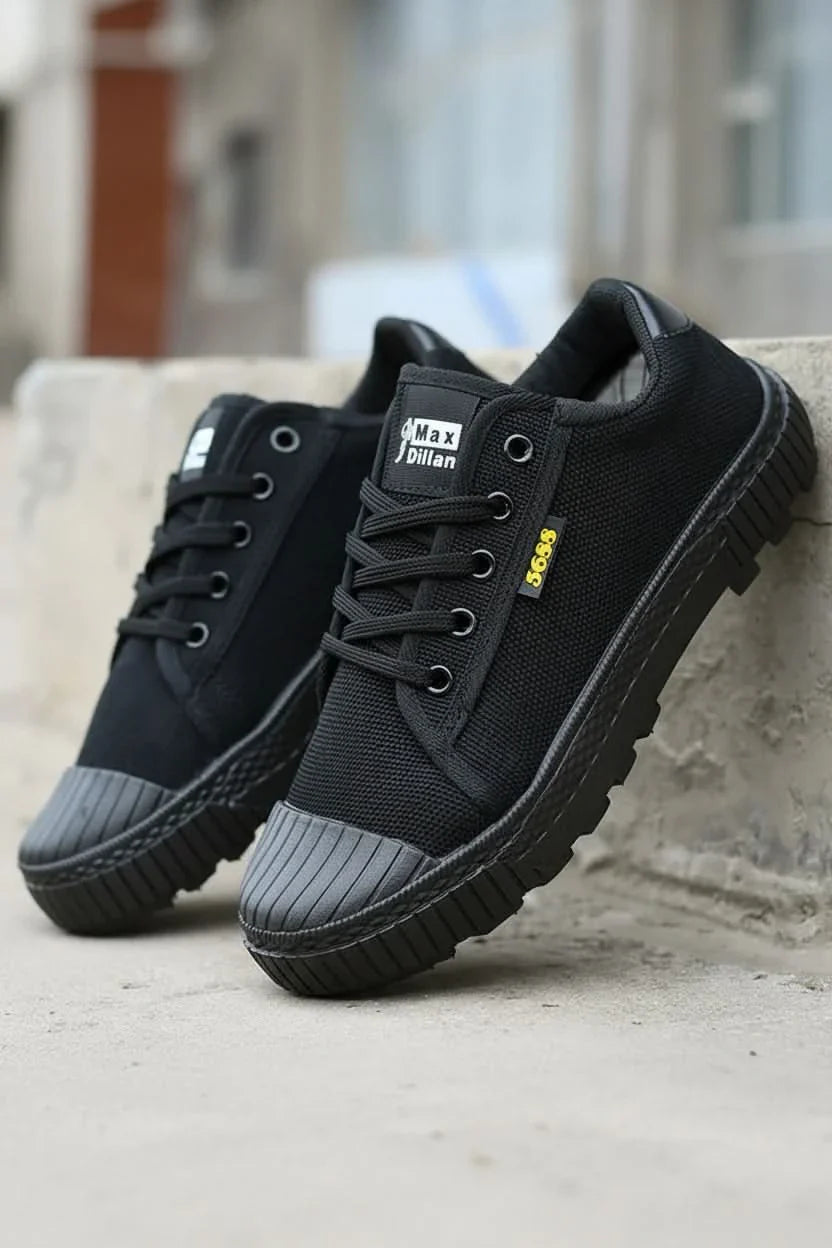 Durable Low-Cut Sneakers with Supportive Grip Sole