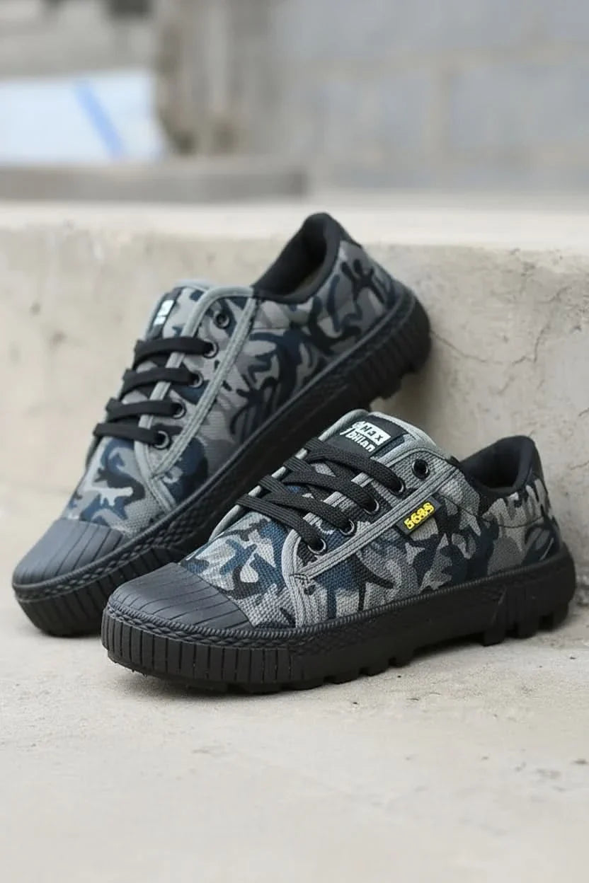 Durable Low-Cut Sneakers with Supportive Grip Sole