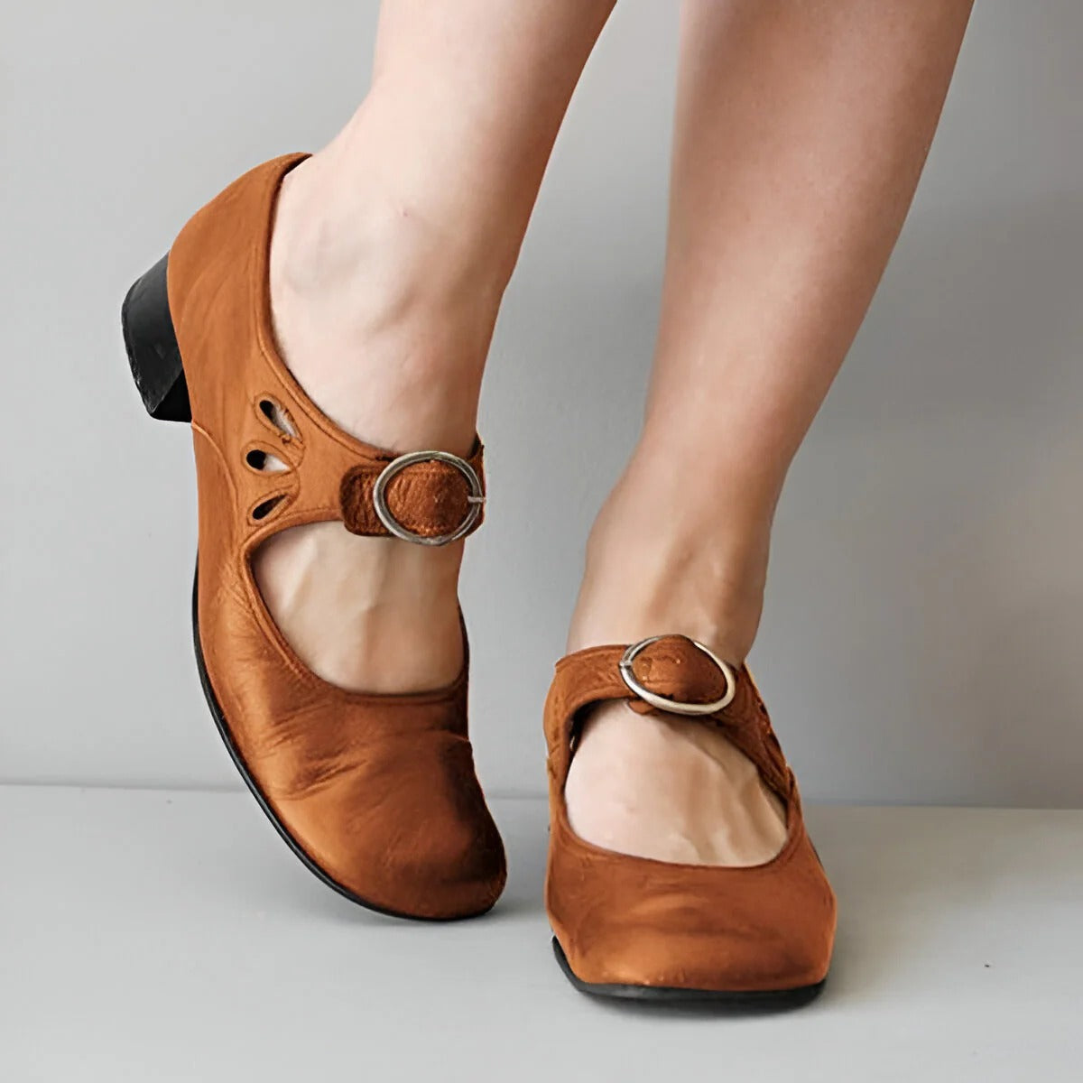 Women's Orthopedic Leather Sandals - Ergonomic Comfort
