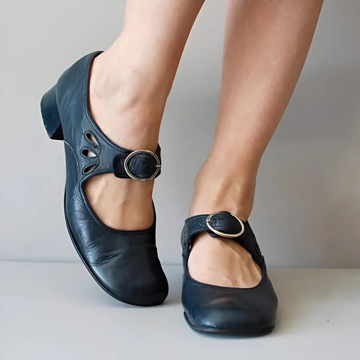 Women's Orthopedic Leather Sandals - Ergonomic Comfort
