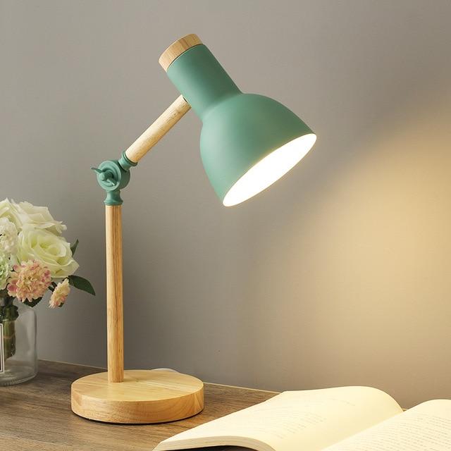 Scandinavian Wooden Desk Lamp - Foldable & Adjustable