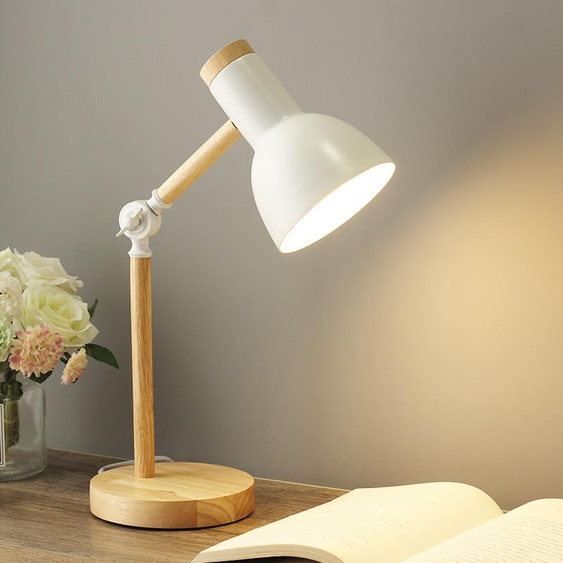 Scandinavian Wooden Desk Lamp - Foldable & Adjustable