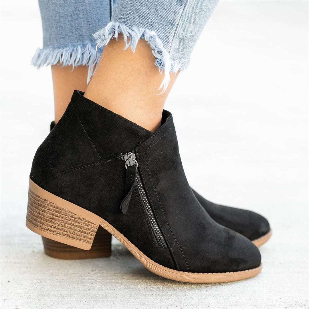 Women's Ankle-Length Orthopedic Boots with Zip
