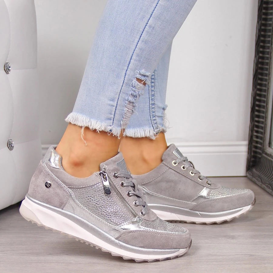 Women's Cushioned Sole Sneakers - All-Day Comfort