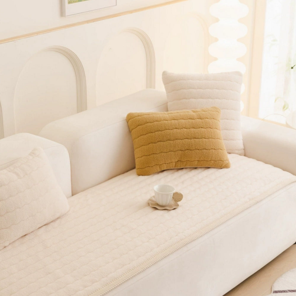 Thick Plush Couch Cover, Scratch-Resistant Sofa Throw