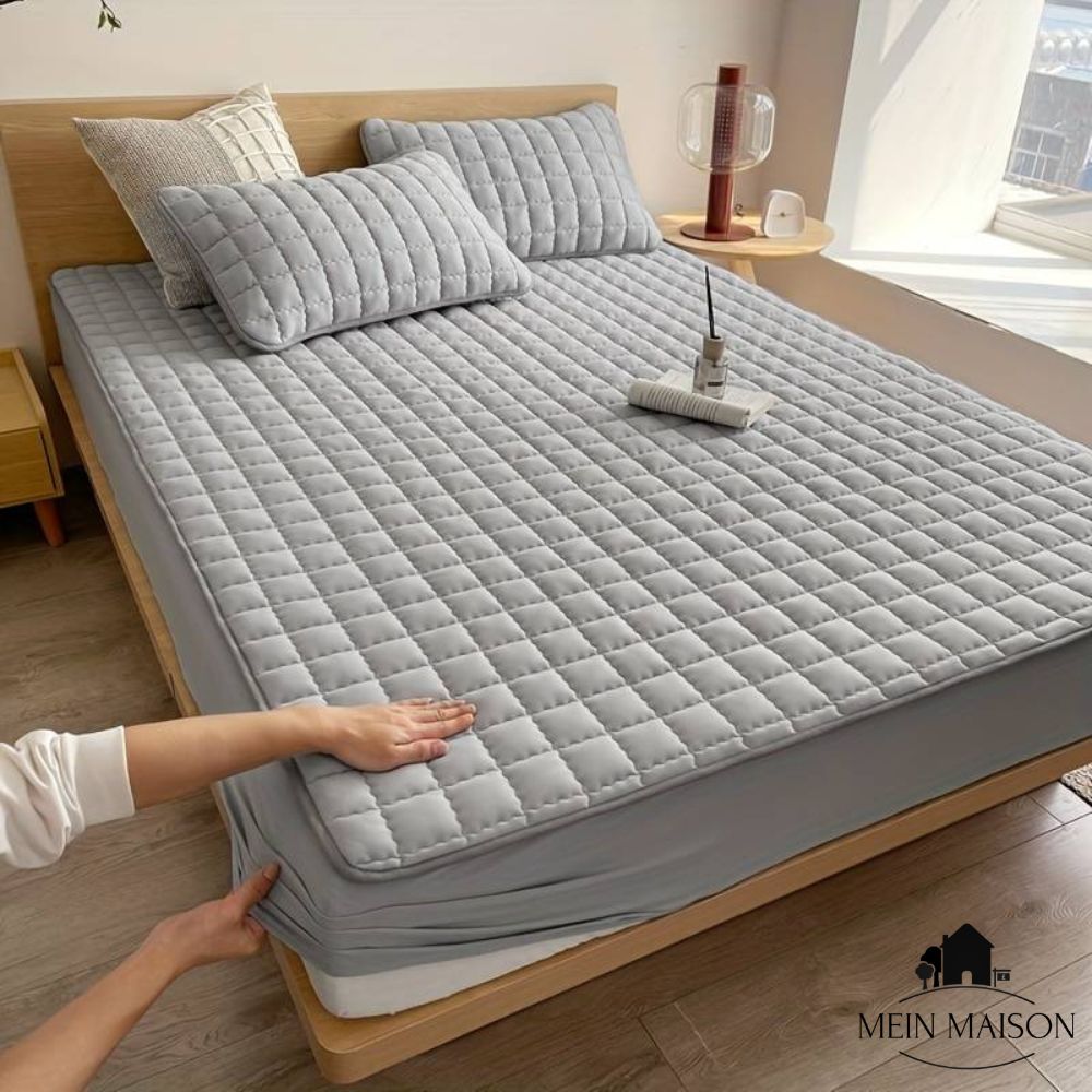 Premium Quilted Mattress Protector - Waterproof & Breathable