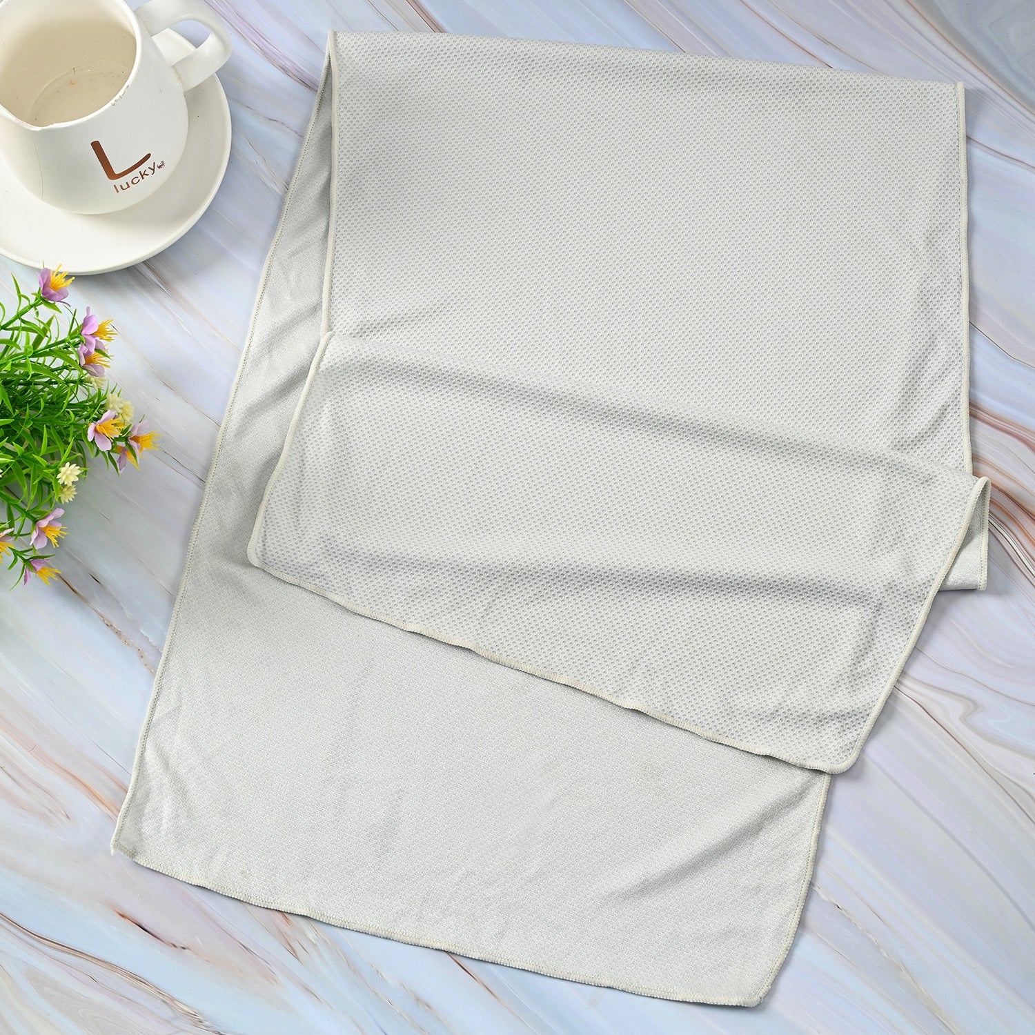 Women's Sporty Multifunctional Scarf for Active Lifestyles