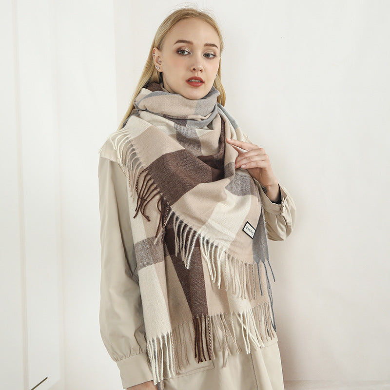 Women's Fashionable Fringed Scarf - Soft Everyday Accessory