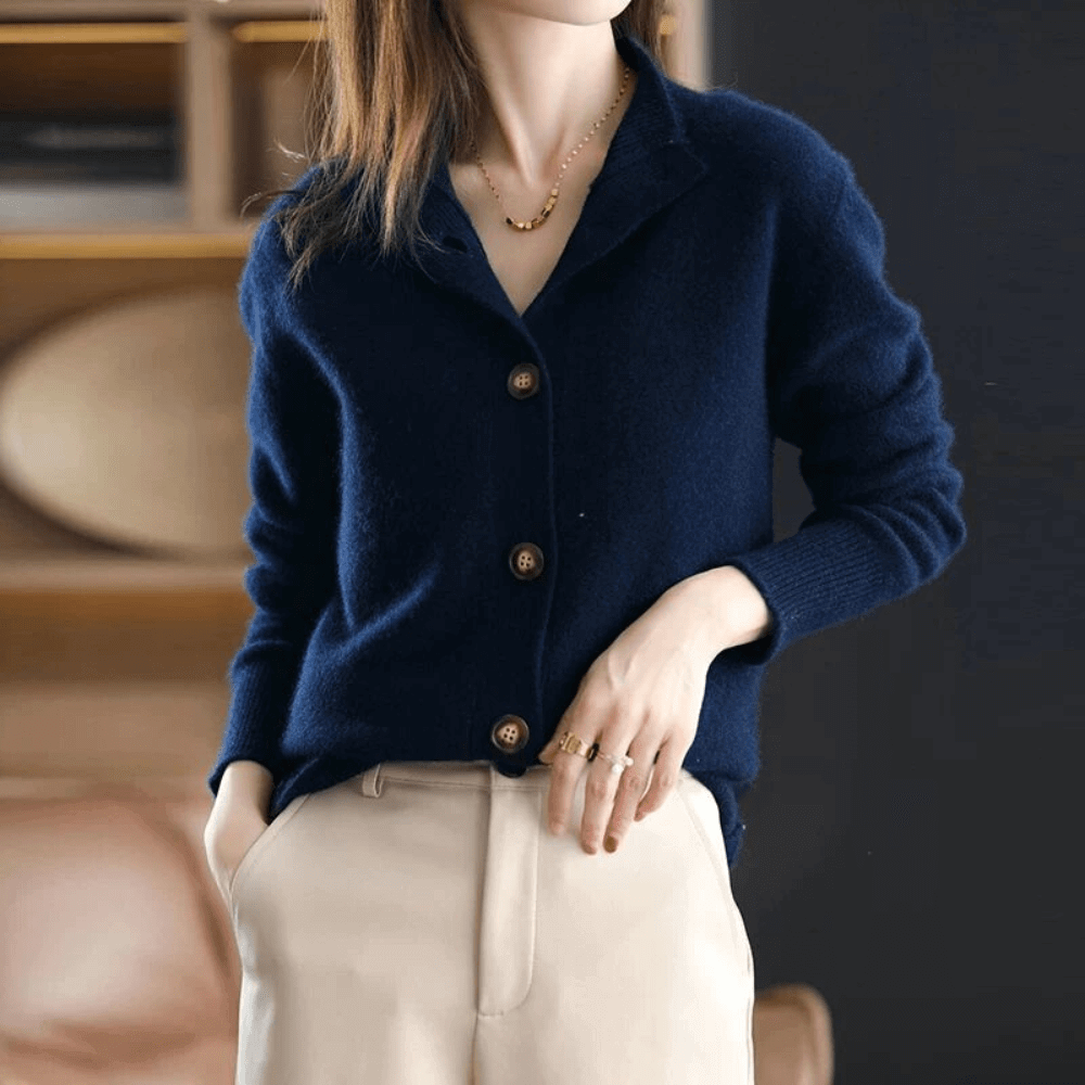 Elegant Women's Cardigan - Soft Everyday Layering Piece